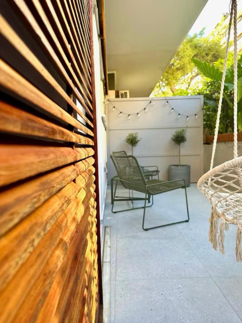 Athenian Coastal Urban Living Apartment Екстериор снимка